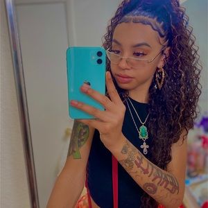 Meet your Posher, Breeanna